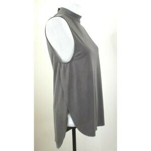 AKIRA Chicago Red Label MOCK NECK Sleeveless TOP - Size MEDIUM - Open Back NWT